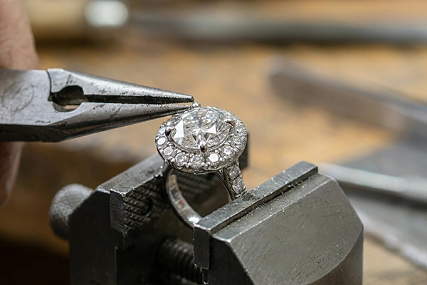 bridal-settings-and-crystals